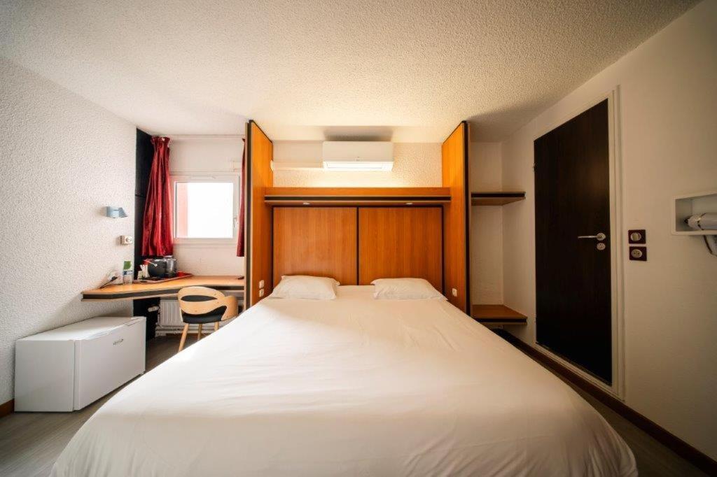 Brit Hotel La Bonne Etape Evreux Luaran gambar
