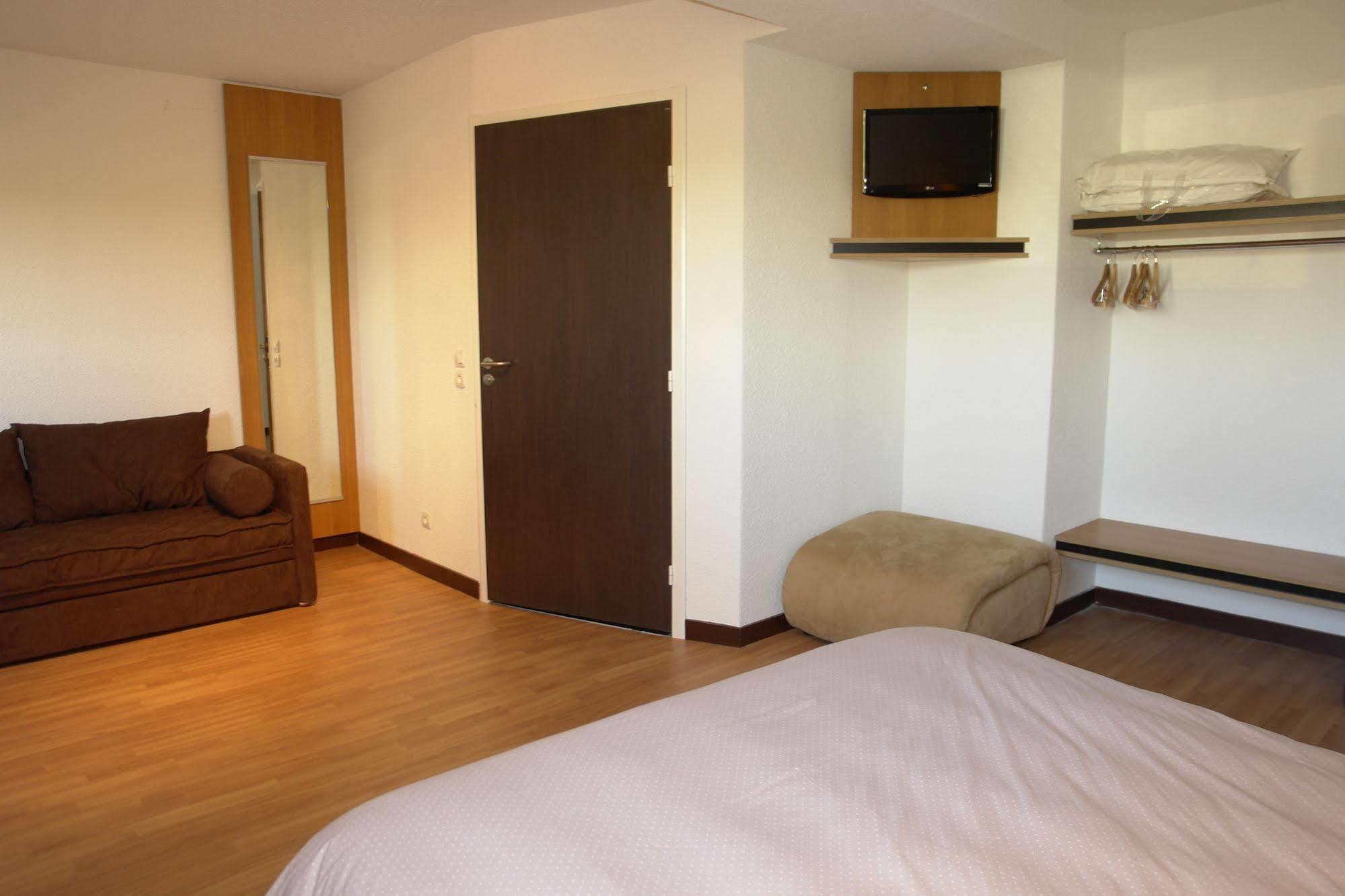 Brit Hotel La Bonne Etape Evreux Luaran gambar